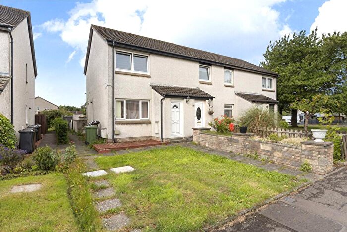 2 Bedroom Apartment For Sale In Cleikiminrig, Craigmillar, Edinburgh, EH11