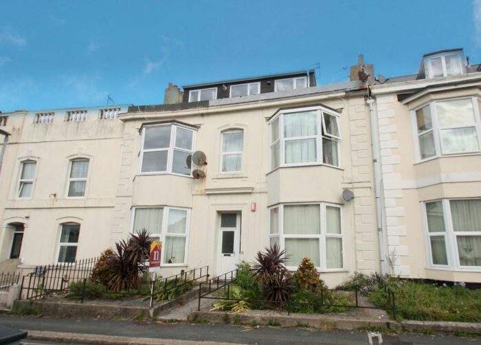 2 Bedroom Flat To Rent In Hill Park Crescent, North Hill, Plymouth, PL4