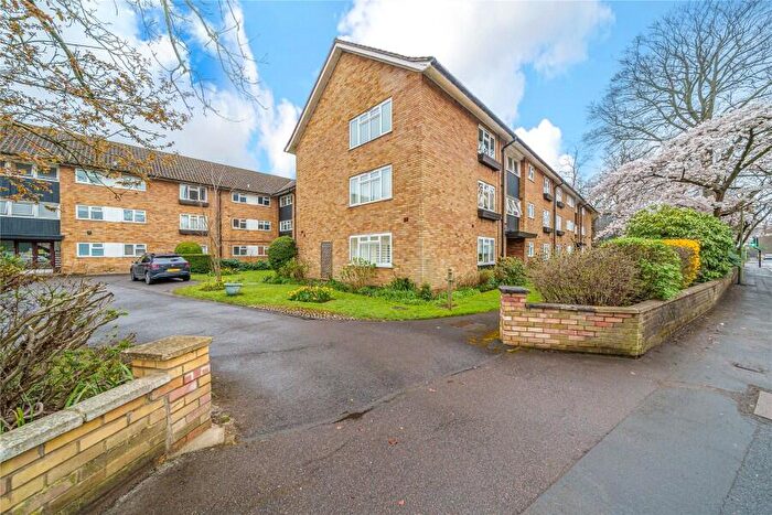 1 Bedroom Apartment To Rent In Horsell, Woking, GU21