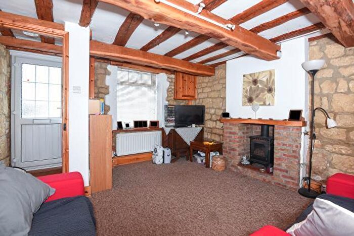 2 Bedroom Cottage To Rent In Old Road, Headington, OX3