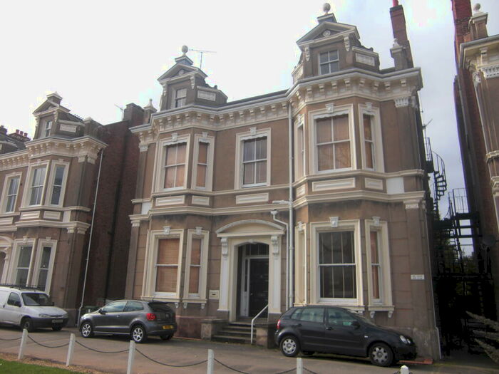 1 Bedroom Property To Rent In Room, Kent House, Clarendon Place, Leamington Spa, CV32