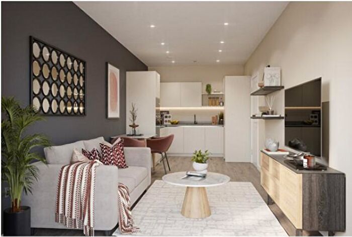 2 Bedroom Apartment For Sale In Claremont Road, London, NW2