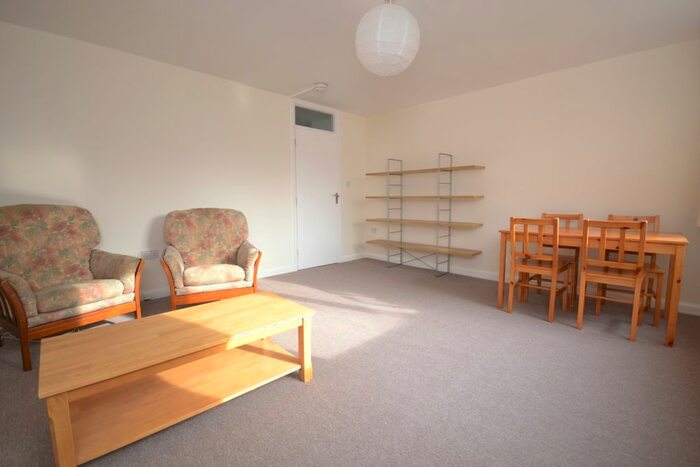 1 Bedroom Flat To Rent In Queens Lawn, Alexandra Road, Reading, RG1