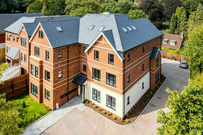 2 Bedroom Penthouse To Rent In Church Road, CR8