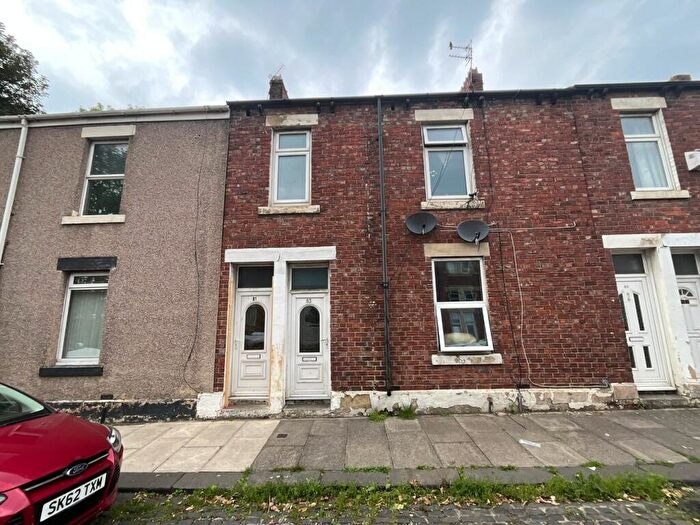 5 Bedroom Flat For Sale In St. Pauls Road, Jarrow, Tyne And Wear, NE32