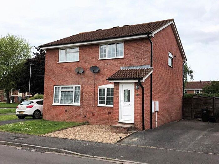 2 Bedroom Semi-Detached House To Rent In Ashbourne Crescent, Taunton, TA1