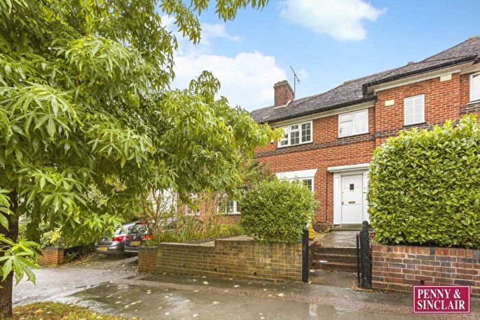 4 Bedroom Semi-Detached House To Rent In Morrell Avenue, Oxford, OX4