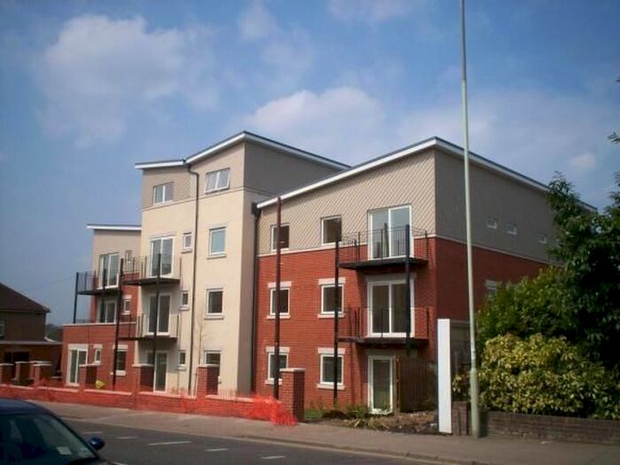 2 Bedroom Flat To Rent In Whippendell Road, Watford, WD18