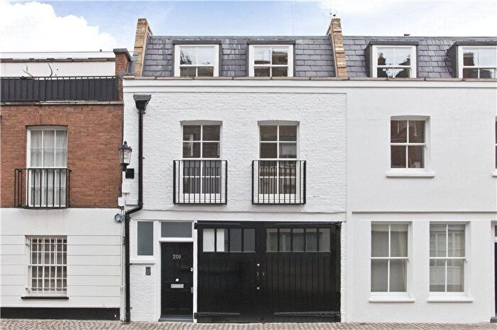 2 Bedroom Mews To Rent In Pavilion Road, London, SW1X