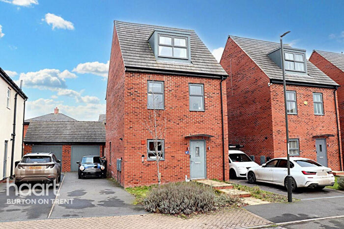 4 Bedroom Semi-Detached House For Sale In Maitland Road, Swadlincote, DE12