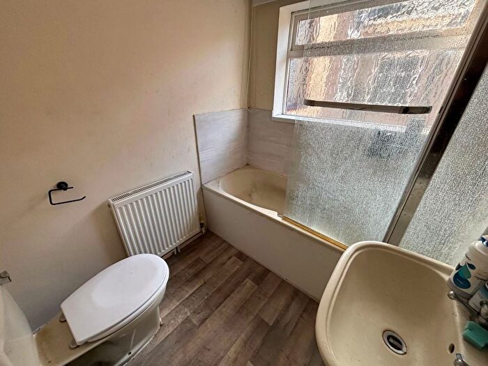 1 Bedroom Flat For Sale In First Floor Flat Alexandra Road, Grimsby, South Humberside, DN31