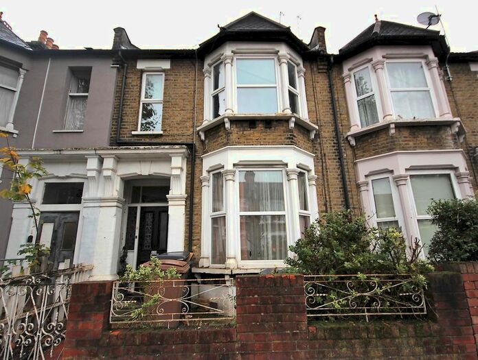 1 Bedroom Flat To Rent In Warren Road, London, E10
