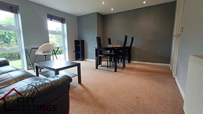 2 Bedroom Apartment To Rent In Templars Court, Radford, NG7