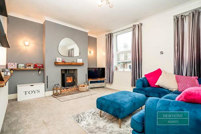 3 Bedroom Terraced House For Sale In Manchester Road, Barnoldswick, Lancashire, BB18