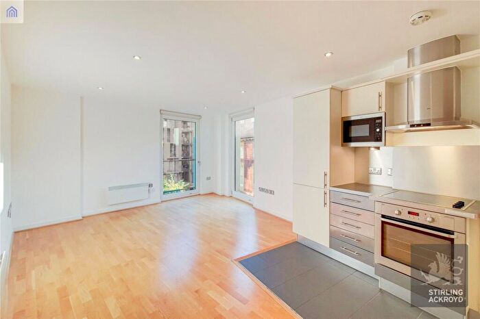2 Bedroom Apartment To Rent In Brewery Square, London, EC1V