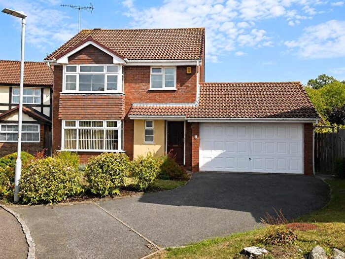 4 Bedroom Detached House For Sale In Spire Way, Barnwood, Gloucester, GL4