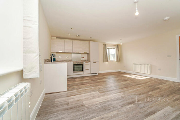 2 Bedroom Flat To Rent In London Road, Tetbury, Gloucestershire, GL8