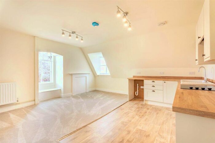 2 Bedroom Flat To Rent In The Seahorse, Deene, Corby, Northamptonshire, NN17