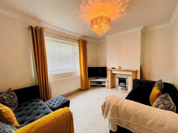 2 Bedroom Terraced House To Rent In Fulton Road, Sheffield, S6