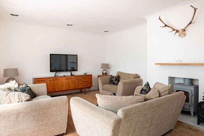4 Bedroom Detached House For Sale In Parklands, Oxted, Surrey, RH8