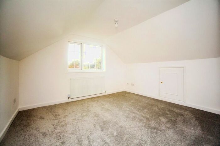 3 Bedroom Bungalow For Sale In Maidstone Road, Borough Green, Sevenoaks, Kent, TN15