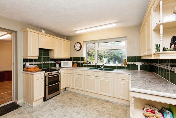 4 Bedroom Detached House For Sale In Tyfield, Sherborne St. John, Basingstoke, Hampshire, RG24