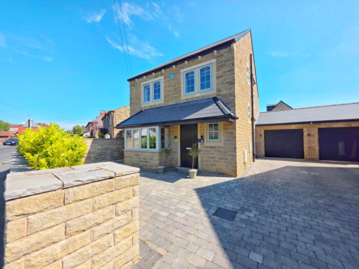 4 Bedroom Detached House For Sale In George Street, South Hiendley, Barnsley, S72