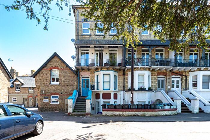 2 Bedroom Flat For Sale In Adrian Square, Westgate-On-Sea, CT8