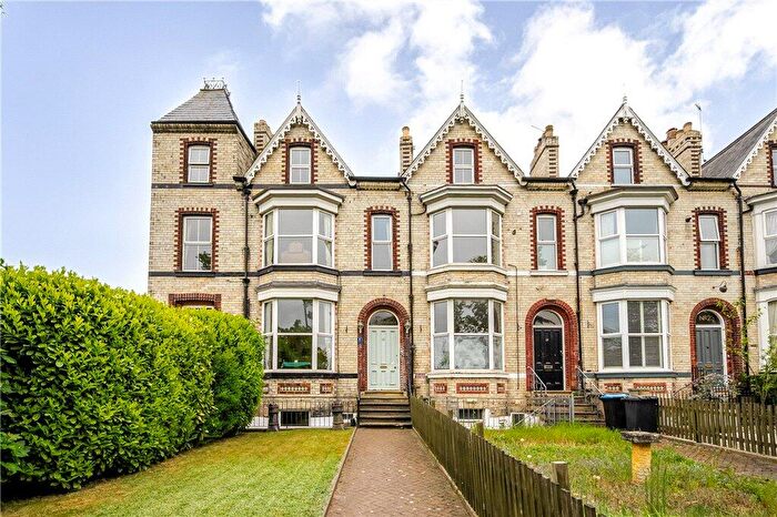 6 Bedroom End Of Terrace House For Sale In North Road, Ripon, North Yorkshire, HG4