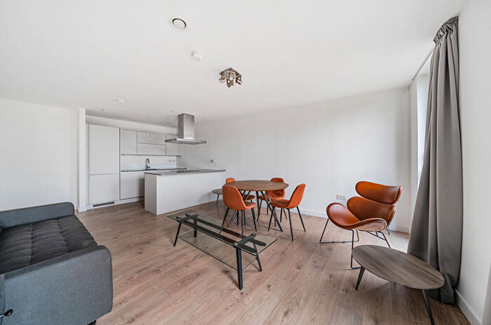 2 Bedroom Apartment To Rent In Leyton Road, London, E15