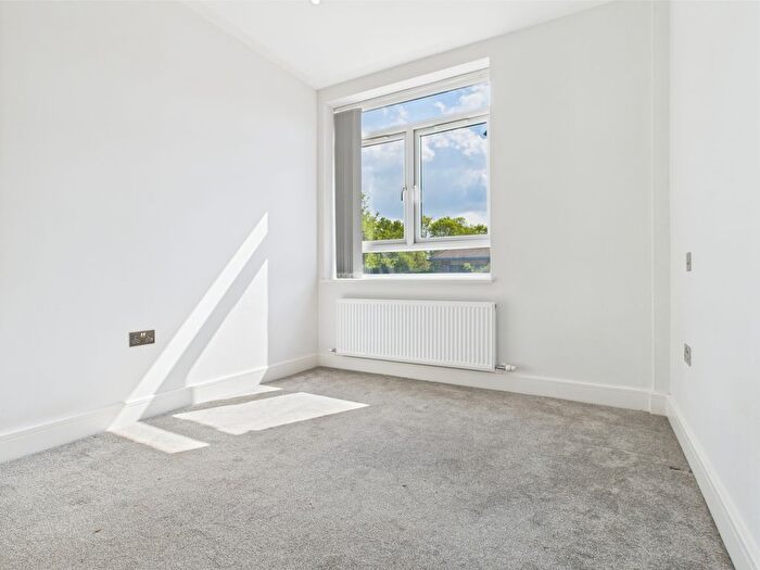 1 Bedroom Flat To Rent In Lime Tree Way, Chineham, Basingstoke, RG24