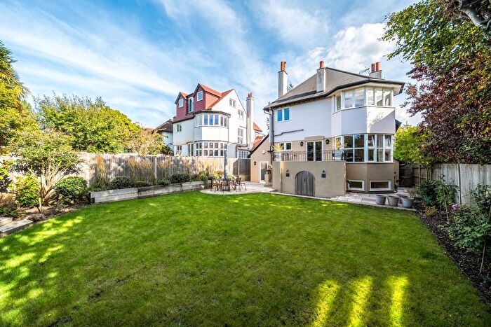 5 Bedroom Detached House For Sale In Kingston Hill, Kingston Upon Thames, Surrey, KT2