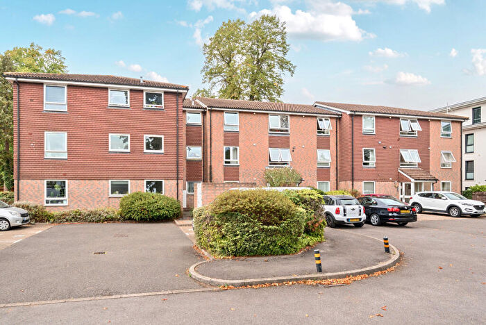 1 Bedroom Flat For Sale In Church Road, Addlestone, KT15