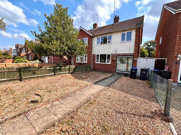 3 Bedroom Semi-Detached House For Sale In Duston Road, Duston, Northampton, NN5