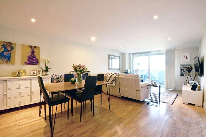 1 Bedroom Flat To Rent In Torrent Lodge, Merryweather Place, London, SE10