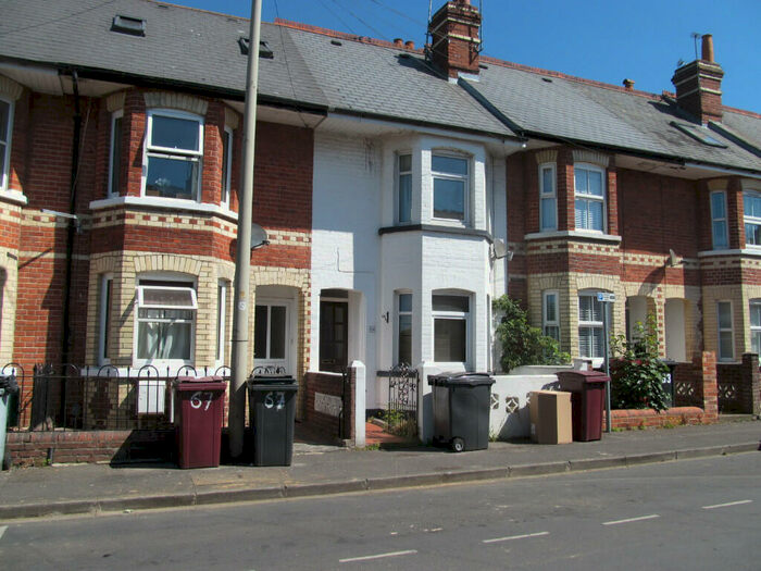 4 Bedroom Terraced House To Rent In Swainstone Road, Reading, Berkshire, RG2