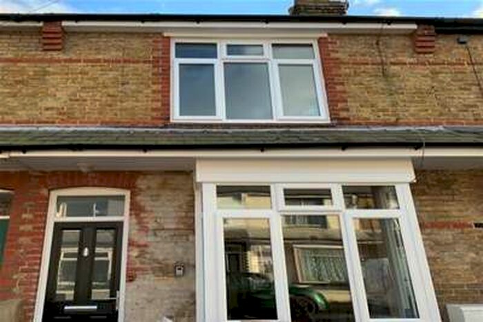3 Bedroom Terraced House To Rent In Fairlight Avenue, CT12