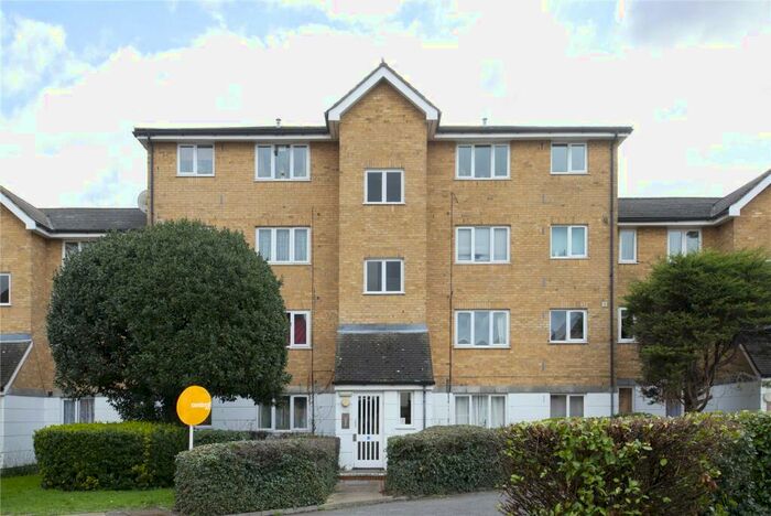 1 Bedroom Flat To Rent In Green Pond Close, London, E17