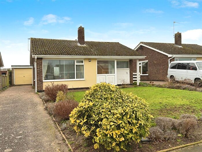 2 Bedroom Bungalow For Sale In Clifford Drive, Oulton Broad, Lowestoft, Suffolk, NR33