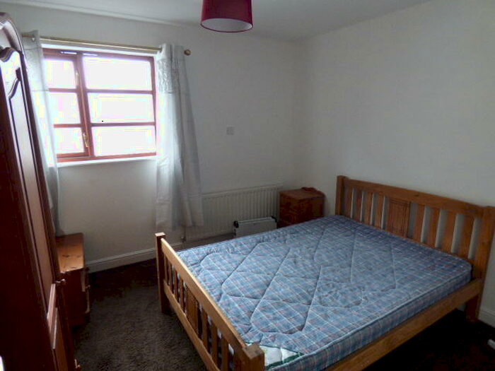 1 Bedroom Apartment To Rent In Liffey Court, L3