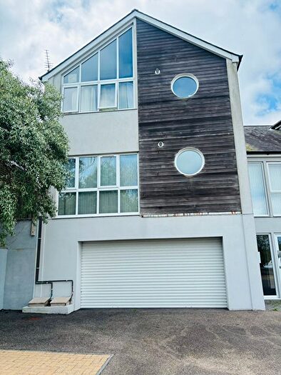 3 Bedroom Flat To Rent In Lescudjack Heights, Pendennis Place, TR18