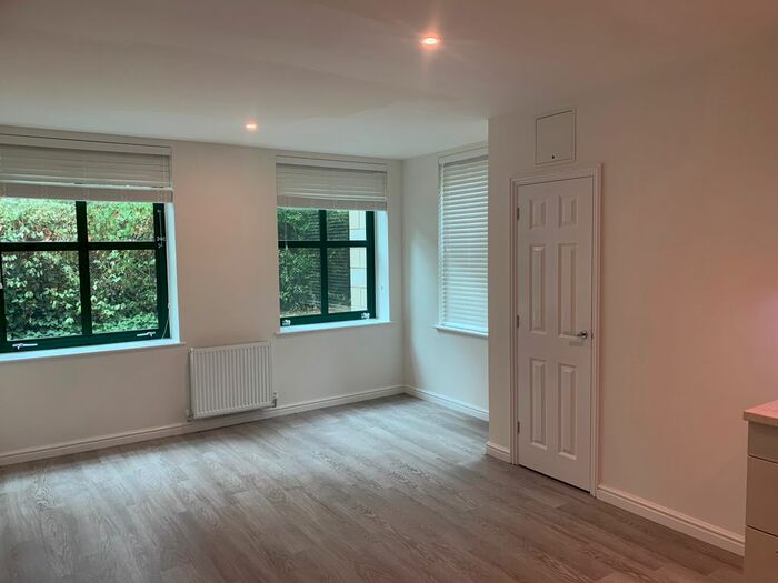 2 Bedroom Flat To Rent In Infineon House, Fleet Mill, Minley Road, Fleet, Hampshire, GU51