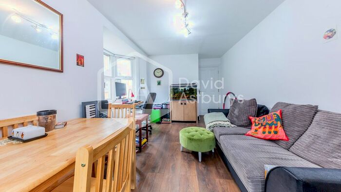 2 Bedroom Flat To Rent In Ranelagh Road, Turnpike Lane Hornsey, London, N22