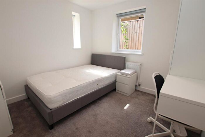 1 Bedroom Terraced House To Rent In Bath, BA2