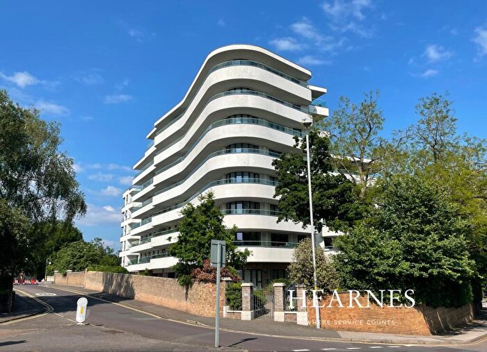 2 Bedroom Apartment For Sale In Churchfield Road, Poole, BH15