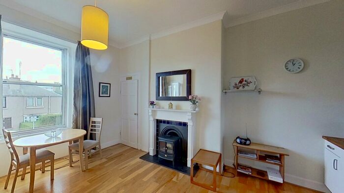 Flat To Rent In Bellevue Road, Edinburgh, Midlothian, EH7