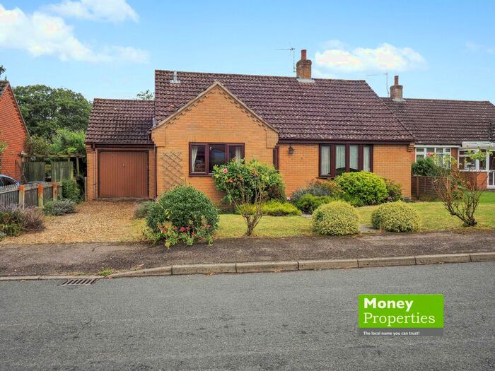 Houses for sale in Watton, IP25, Norfolk