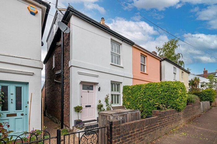 3 Bedroom Semi-Detached House For Sale In Worcester Road, Reigate, RH2