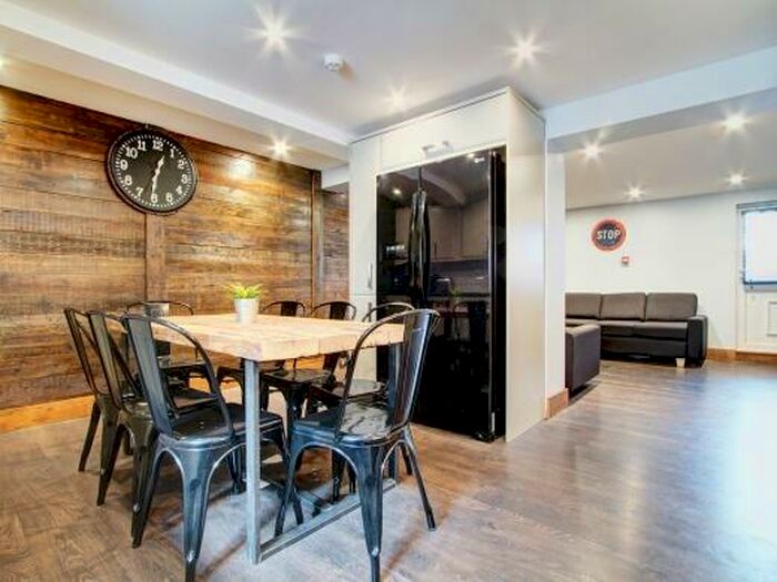 8 Bedroom Terraced House To Rent In Derby Road, Manchester, M14