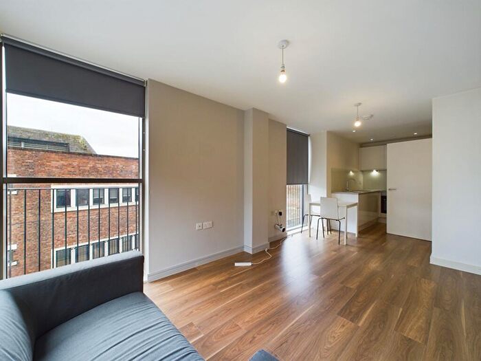 1 Bedroom Flat To Rent In Wolstenholme Square, Liverpool, L1